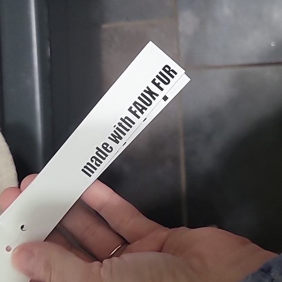 NWT D.E.T.A.I.L.S I.N.C Cozy Beige Hooded Coat with Plaid Scarf Faux Fur Size 3X - Picture 4 of 10